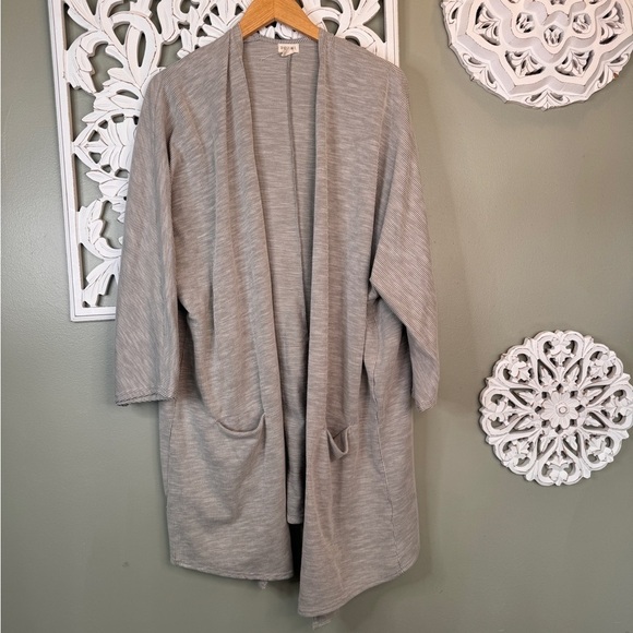 Anthropologie Donni Ribbed Gray Grey Casual Cardigan Plus OSFA  Vertical Stripe - Picture 1 of 6